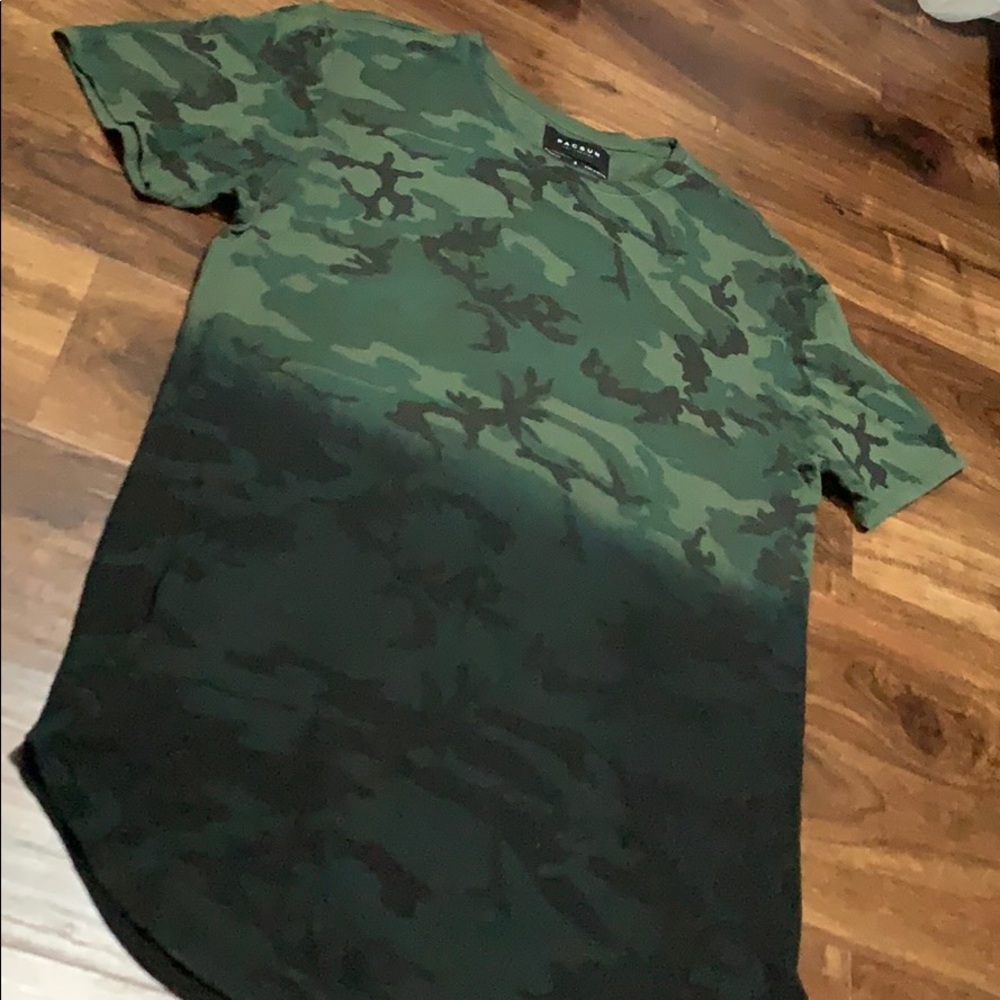 NWOT Camo Scoop Tee‼️